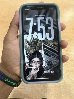 Apple iPhone 11 (Used)