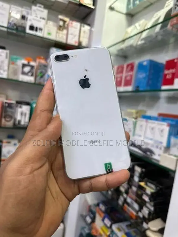 Apple iPhone 8 Plus (Used)