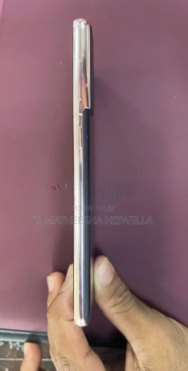 Samsung Galaxy S21 (Used)