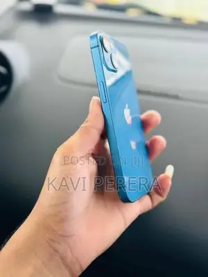 Apple iPhone 13 (Used)