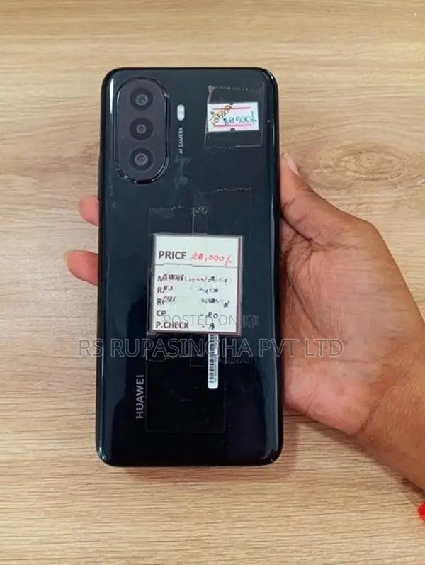 Huawei Nova Y70 4GB 128GB (Used)
