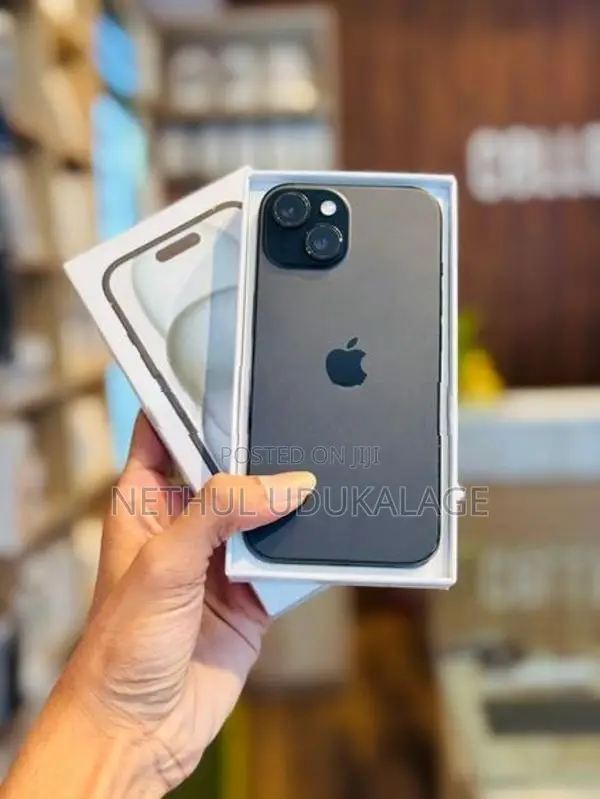 Apple iPhone 15 256GB (Used)