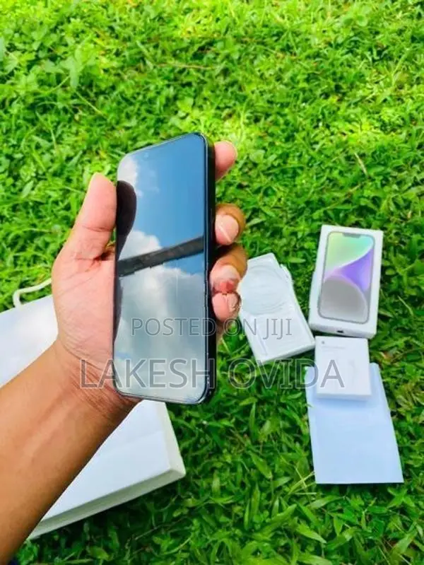Apple iPhone 14 (Used)