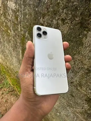 Apple iPhone 11 Pro 64GB (Used)