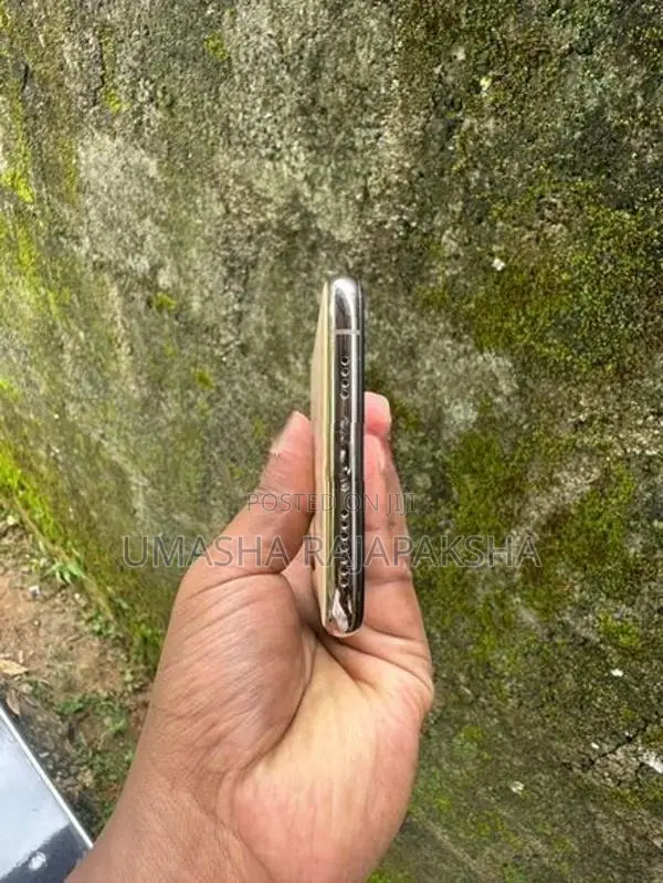 Apple iPhone 11 Pro Max 256GB (Used)