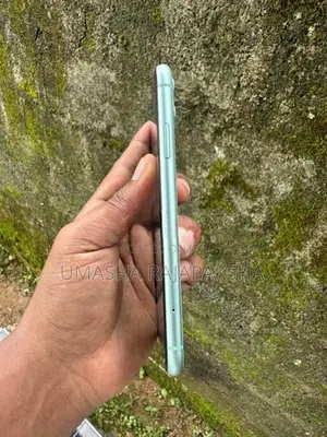 Apple iPhone 11 64GB (Used)