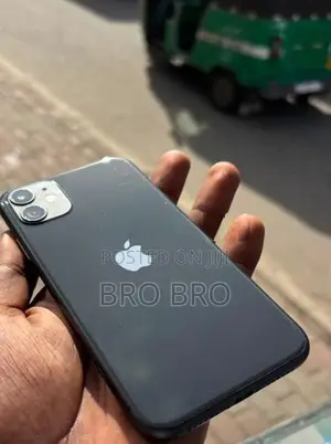 Apple iPhone 11 (Used)