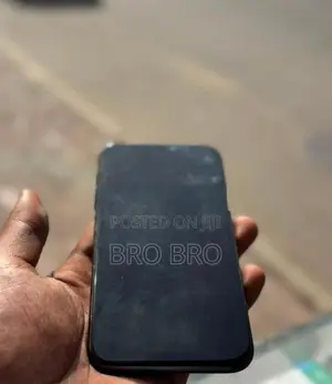 Apple iPhone 11 (Used)