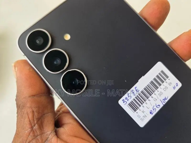 Samsung Galaxy S25 FE 256GB (Used)