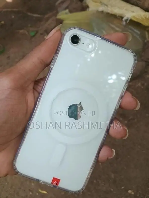 Apple iPhone SE 2 (Used)