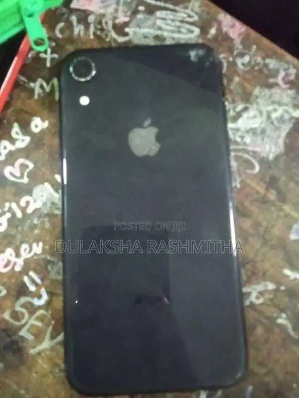 Apple iPhone XR (Used)