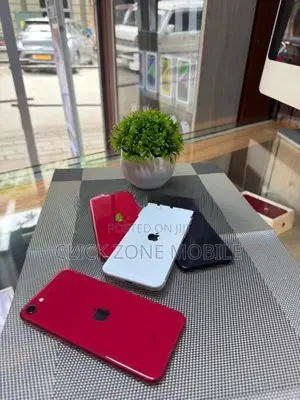 Apple iPhone SE 2 128GB (Used)