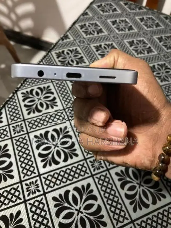 Samsung Galaxy A06 (Used)