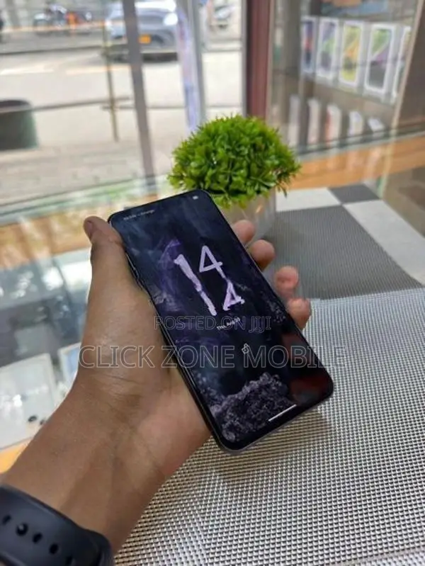 Google Pixel 8 (Used)