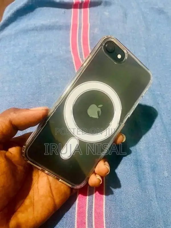 Apple iPhone SE 2 (Used)