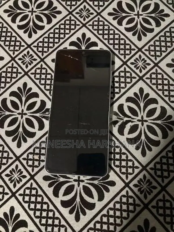 Samsung Galaxy A06 (Used)