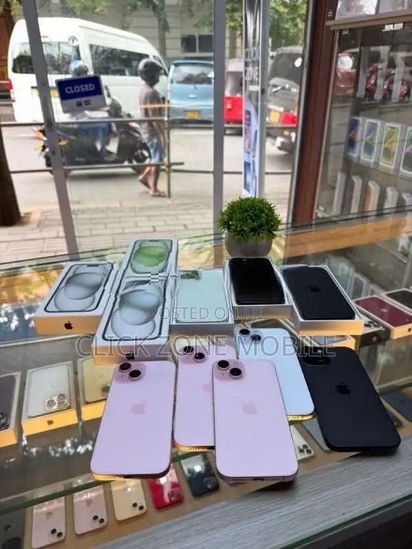 Apple iPhone 15 128GB (Used)