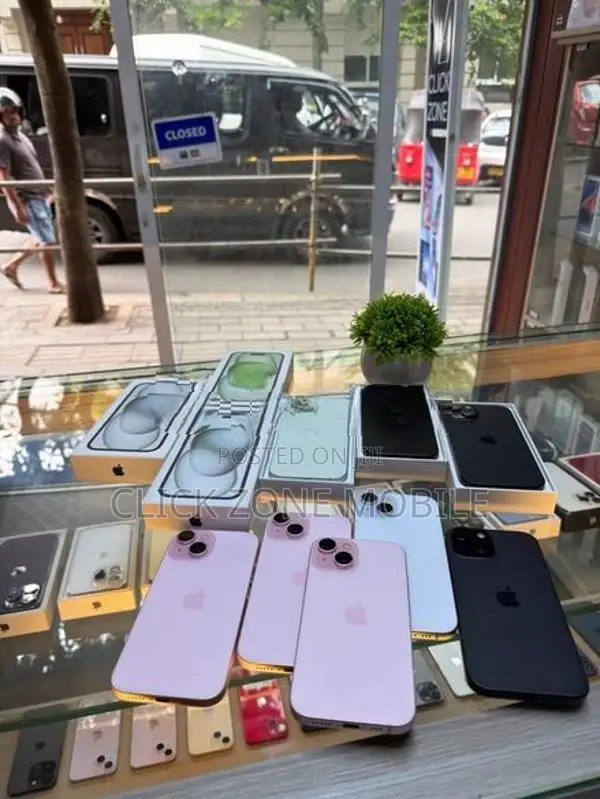 Apple iPhone 15 128GB (Used)