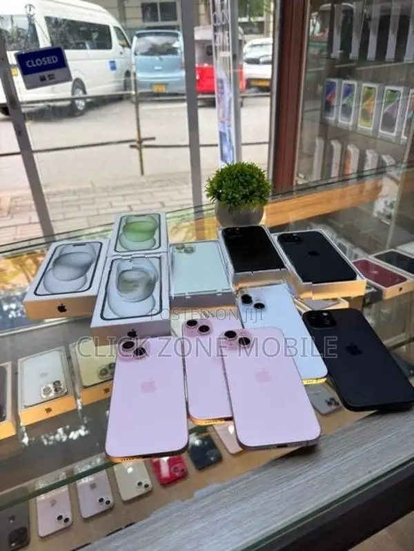 Apple iPhone 15 128GB (Used)