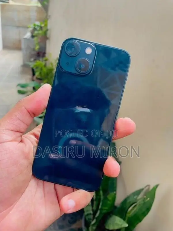 Apple iPhone 13 mini (Used)