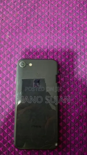 Apple iPhone 8 (Used)