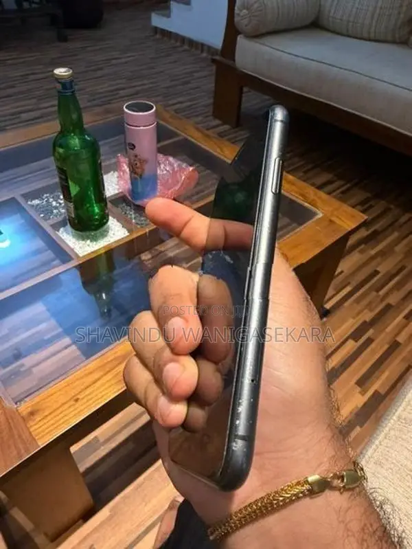 Apple iPhone 11 (Used)
