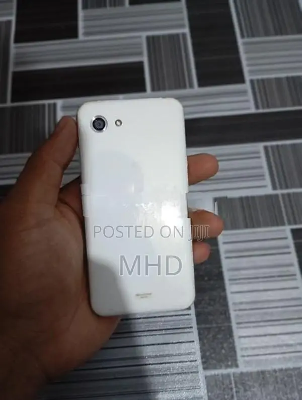Sharp Aquos Xx 4GB 32GB (Used)