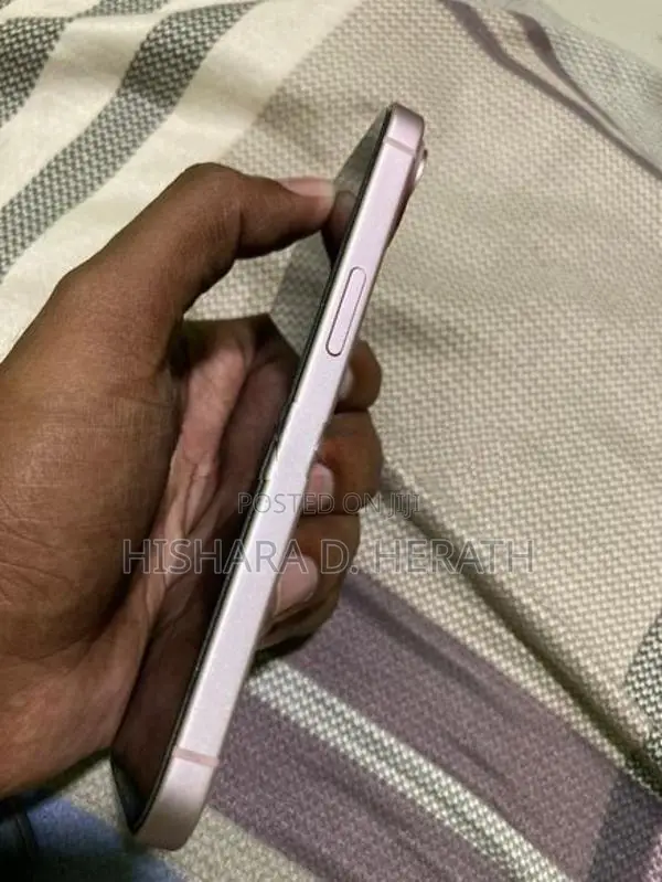 Apple iPhone 15 128GB (Used)