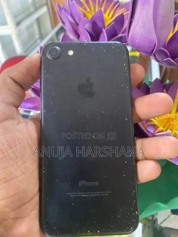 Apple iPhone 7 128GB (Used)