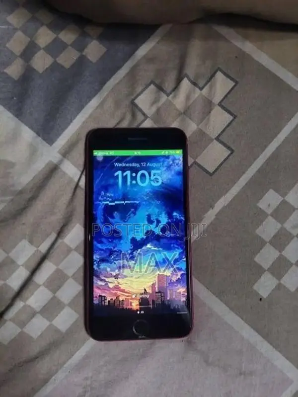 Apple iPhone 8 Plus Red (Used)