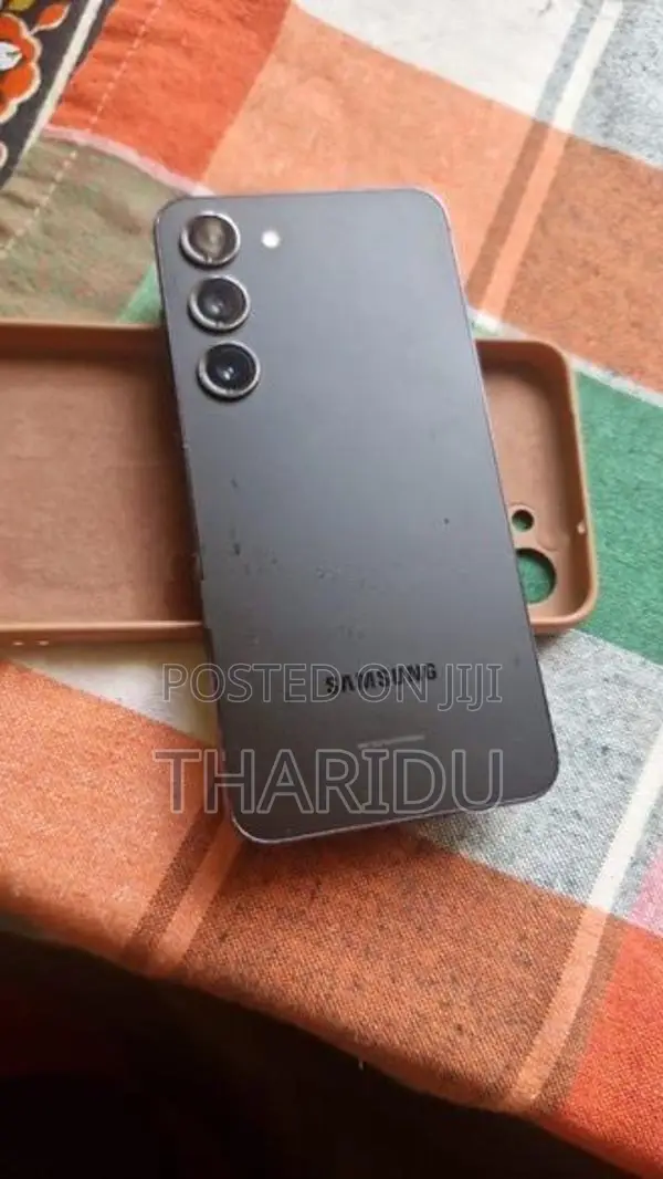 Samsung Galaxy S23 256GB (Used)
