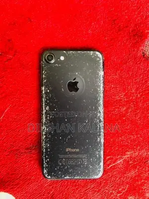 Apple iPhone 7 (Used)