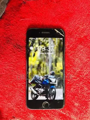Apple iPhone 7 (Used)