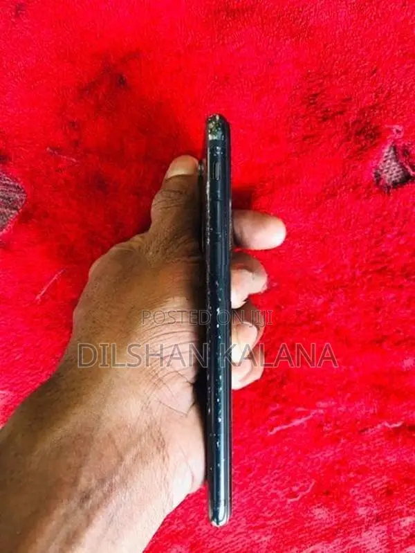 Apple iPhone 7 (Used)