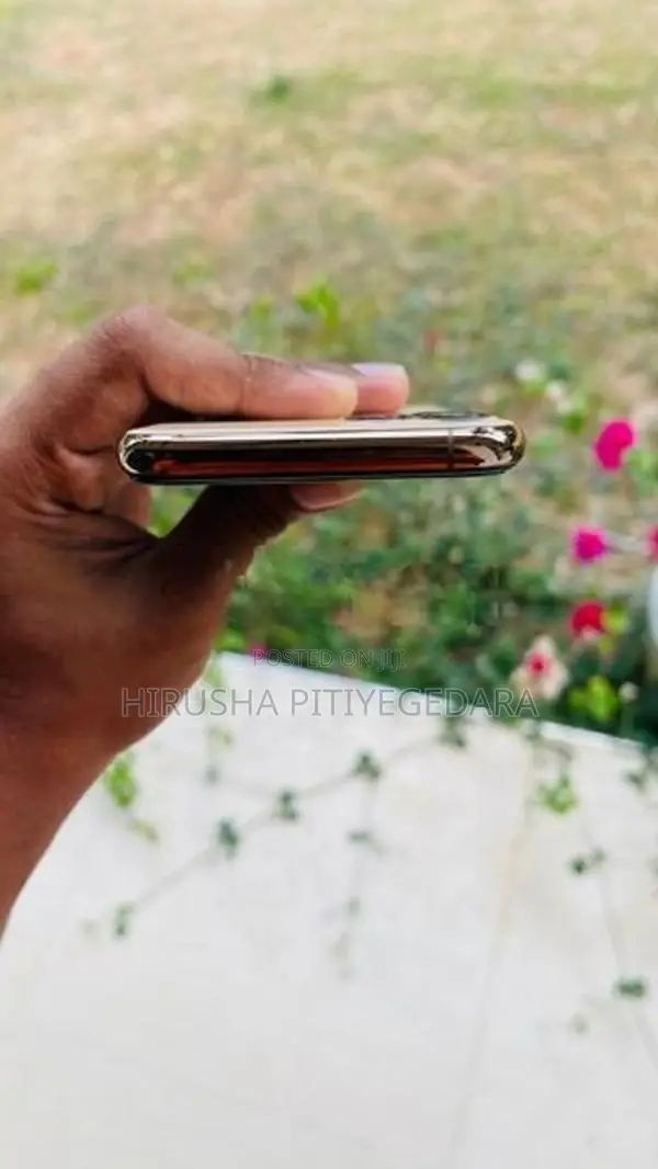 Apple iPhone 11 Pro (A+ Condition) (Used)
