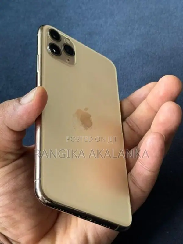 Apple iPhone 11 Pro Max Gold (Used)