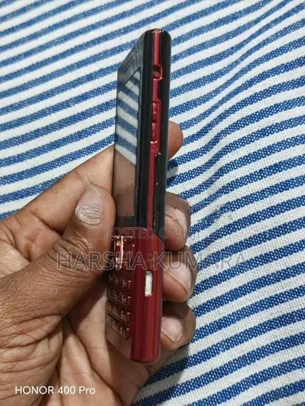Sony Ericsson T700 (Used)