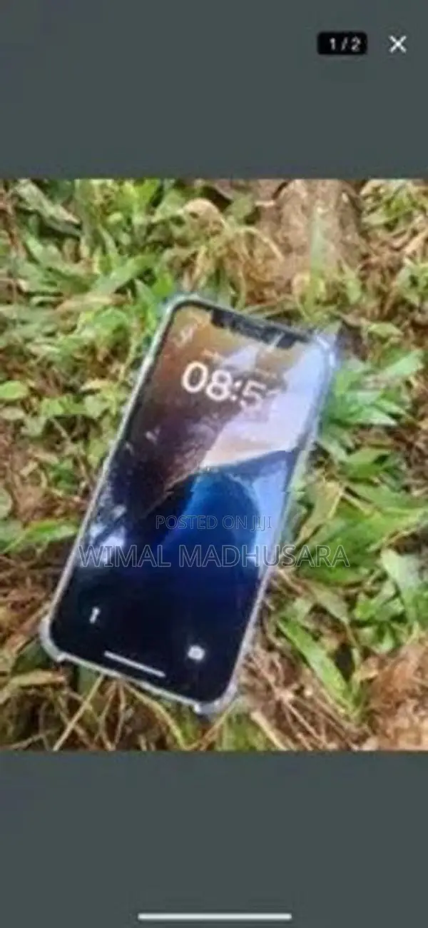 Apple iPhone XS (Used)
