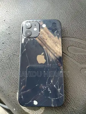 Apple iPhone 12 (Used)