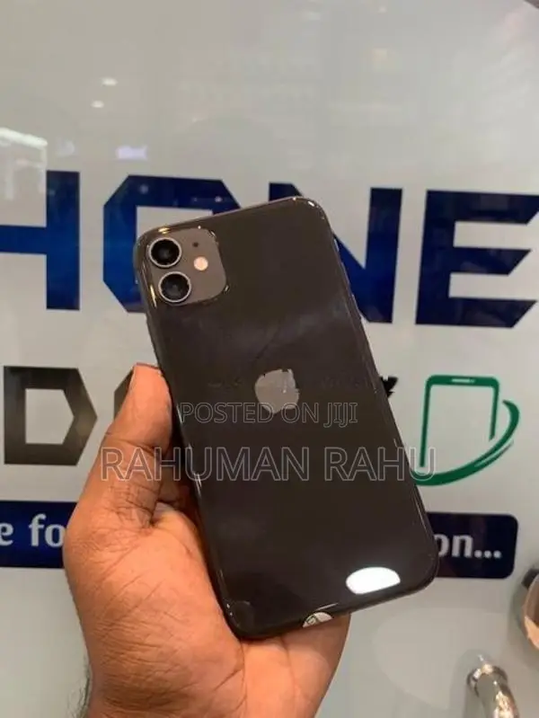 Apple iPhone 11 128GB (Used)