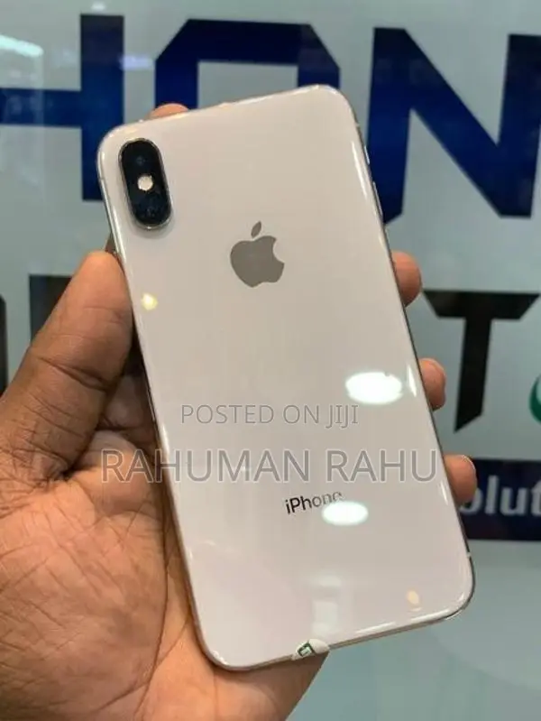 Apple iPhone XS 64GB (Used)