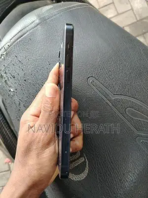 Apple iPhone 12 (Used)
