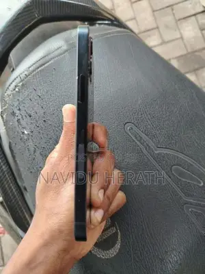 Apple iPhone 12 (Used)