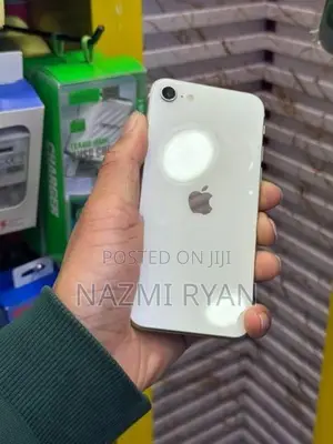 Apple iPhone SE 3 5G (Used)