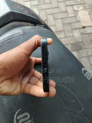 Apple iPhone 12 (Used)