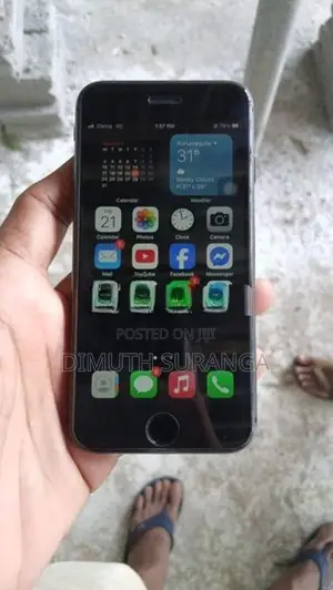 Apple iPhone 8 (Used)