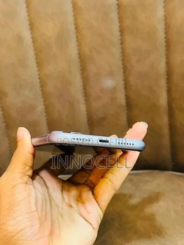 Apple iPhone 11 128GB (Used)