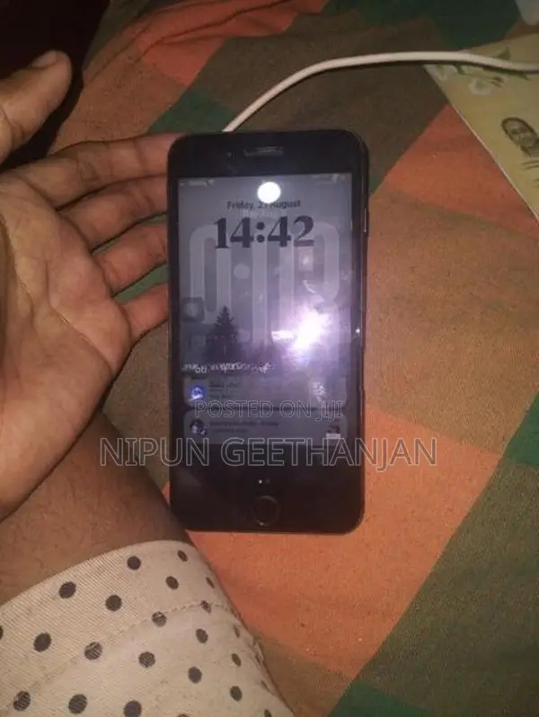 Apple iPhone 8 Plus (Used)