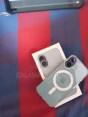 Apple iPhone 16 (Used)