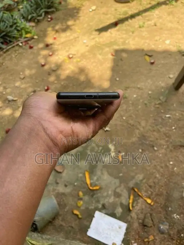 Google Pixel 6 (Used)